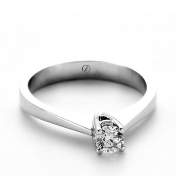  P�rlanta Tekta� 0.31 Ct Y�z�k Shirley